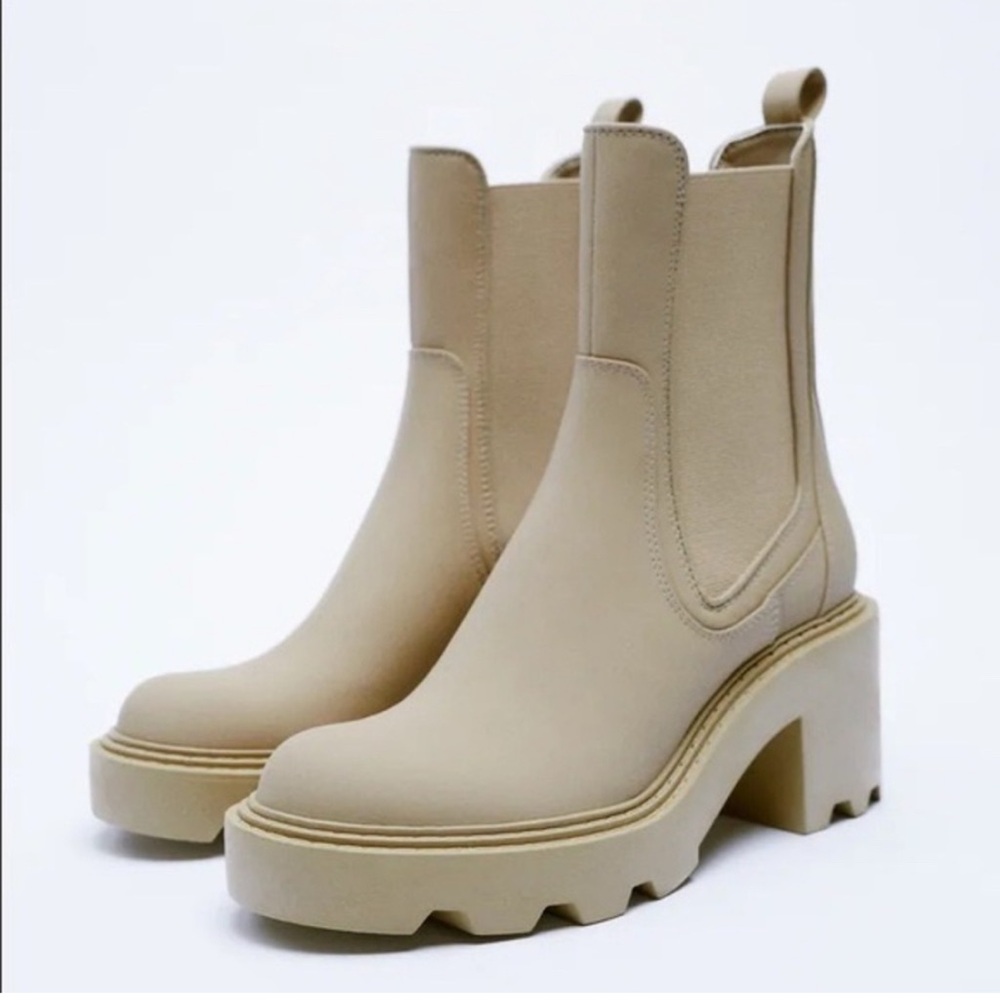 ZARA HEELED BOOTIES WITH LUG SOLES